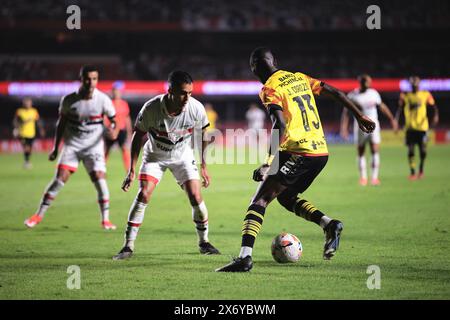 Sao Paulo, Brésil. 16 mai 2024. SP - SAO PAULO - 05/16/2024 - COPA LIBERTADORES 2024, SAO PAULO x BARCELONA DE GUAYAQUIL - Barcelona de Guayaquil choeurs des joueurs lors d'un match contre Sao Paulo au stade Morumbi pour le championnat Copa Libertadores 2024. Crédit : AGIF/Alamy Live News Banque D'Images