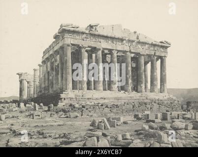 Vue sur le Parthénon à Athènes, Parthénon Nord - Ouest. (Titre sur objet), partie de l'album de voyage avec des photos de sites en Grèce et en Egypte., photographie, anonyme, Akropolis, c. 1895 - en 1905 ou avant, papier, collotype, hauteur, 220 mm × largeur, 290 mm Banque D'Images