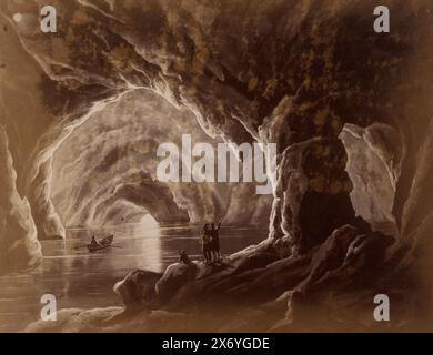 Reproduction photographique d'un dessin représentant la Grotte bleue à Capri, Grotta azzurra (titre sur objet), Capri (titre de la série sur objet), photographie, Giorgio Sommer, (attribué à), après dessin par : anonyme, 1857 - 1914, papier, tirage à l'albumen, hauteur, 202 mm × largeur, 256 mm Banque D'Images