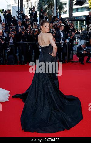 Festival de Cannes - Megapolis Premiere Emma Todt BEI der Premiere vom Megalopolis im Rahmen der 77. Internationalen Filmfestspiele von Cannes 2024 im Palais des Festivals à Cannes AM 16.05.2024. *** Festival de Cannes Megapolis première Emma Todt à la première de Megalopolis dans le cadre du Festival International du film de Cannes 77 2024 au Palais des Festivals de Cannes le 16 05 2024 Copyright : xEventpressxKochanx Banque D'Images