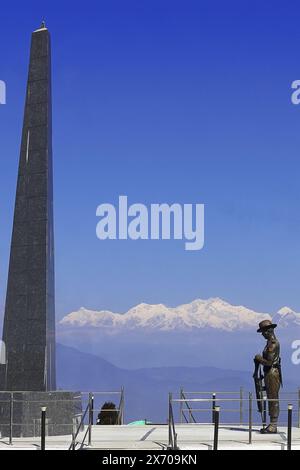 Darjeeling, Bengale occidental, Inde - 15 février 2022 : Batasia Loop War Memorial, magnifique monument dédié au régiment Gurkha, un monument célèbre Banque D'Images