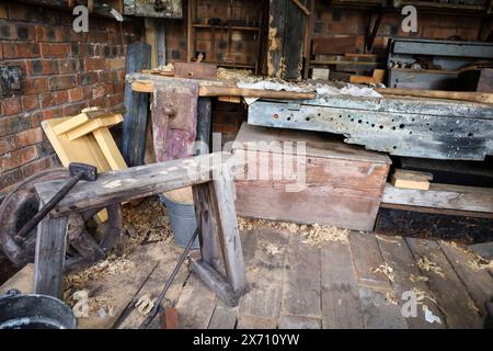 Ancien atelier de menuiserie dans le chantier naval de Bristol, Angleterre Banque D'Images