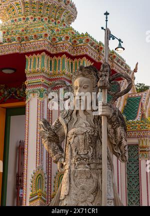 Photo d'une statue au temple Wat Pho. Banque D'Images