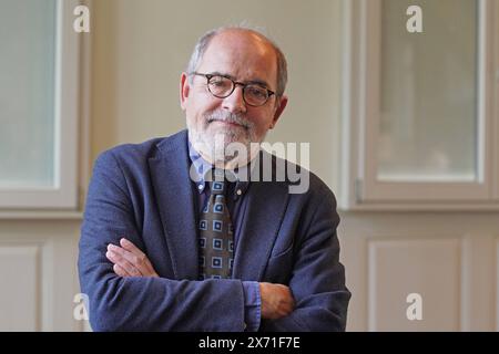 Professeur Vittorio Gallese gehört zu den Entdeckern der Spiegelneuronen. Vortrag an der Universität Tübingen, Baden-Württemberg, Deutschland *** le Professeur Vittorio Gallese est l'un des découvreurs des neurones miroirs à l'Université de Tübingen, Baden Württemberg, Allemagne Banque D'Images