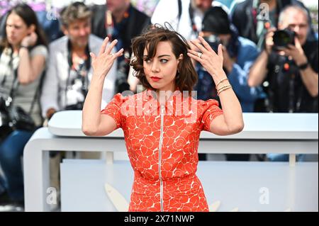 Actualités - Megalopolis Photocall - le 77ème Festival annuel de Cannes Aubrey Plaza assiste au Megalopolis Photocall au 77ème Festival annuel de Cannes au Palais des Festivals le 17 mai 2024 à Cannes, France. Cannes Palais des Festival France Copyright : xStefanosxKyriazisx/xLiveMediax LPN 1355494 Banque D'Images