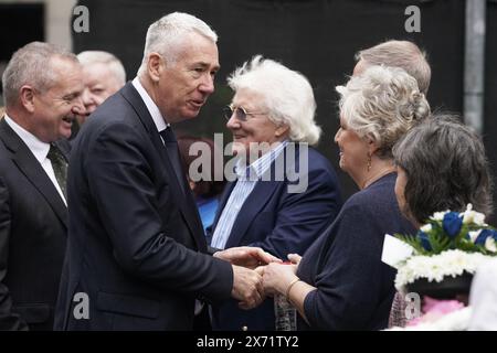 Jon Boutcher, chef du PSNI, arrive pour une cérémonie de dépôt de gerbes au Mémorial aux victimes des attentats de Dublin et Monaghan sur Talbot Street à Dublin, pour marquer le 50e anniversaire des attentats de Dublin et Monaghan. Date de la photo : vendredi 17 mai 2024. Banque D'Images