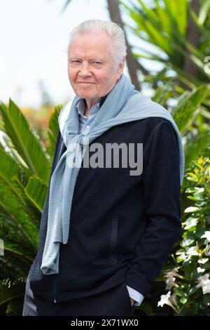 Cannes, France. 17 mai 2024. Jon Voight présent au Megalopolis Photocall dans le cadre du 77ème Festival International du film de Cannes, le 17 mai 2024. Photo Aurore MARECHAL/ABACAPRESS. COM Credit : Abaca Press/Alamy Live News Banque D'Images