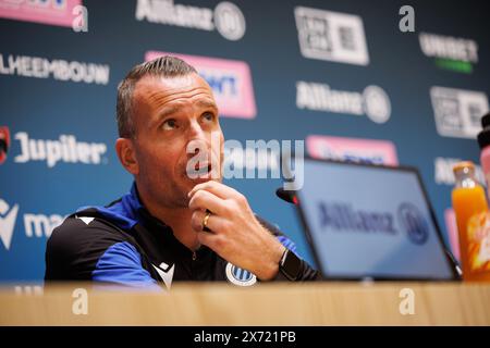 Knokke Heist, Belgique. 17 mai 2024. L'entraîneur-chef du club, Nicky Hayen, photographié lors de la conférence de presse hebdomadaire de l'équipe belge de football Club Brugge KV, vendredi 17 mai 2024 à Knokke-Heist, pour discuter du prochain match vs RSC Anderlecht que les deux clubs ont les mêmes points en tête du championnat avant l'avant-dernier match des play-offs du titre dans le championnat de Belgique Jupiler Pro League. BELGA PHOTO KURT DESPLENTER crédit : Belga News Agency/Alamy Live News Banque D'Images