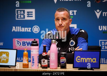 Knokke Heist, Belgique. 17 mai 2024. L'entraîneur-chef du club, Nicky Hayen, photographié lors de la conférence de presse hebdomadaire de l'équipe belge de football Club Brugge KV, vendredi 17 mai 2024 à Knokke-Heist, pour discuter du prochain match vs RSC Anderlecht que les deux clubs ont les mêmes points en tête du championnat avant l'avant-dernier match des play-offs du titre dans le championnat de Belgique Jupiler Pro League. BELGA PHOTO KURT DESPLENTER crédit : Belga News Agency/Alamy Live News Banque D'Images