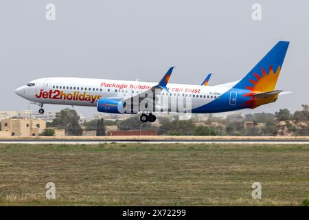 Jet2 Holidays Boeing 737-800 (REG : G-JZHU) piste d'atterrissage 31. Banque D'Images