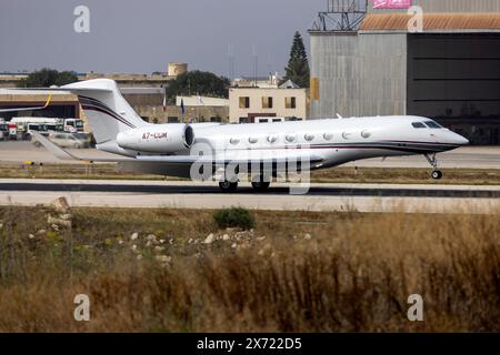 Qatar Executive Gulfstream Aerospace G650ER (G-VI) (REG : A7-CGM) piste d'atterrissage 13. Banque D'Images