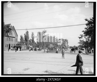Approach to belle Isle bridge, Detroit, Mich., titre de la veste., 'No. 131. G.F.C.' sur négatif., Detroit Publishing Co. No. 034835., Gift ; State Historical Society of Colorado ; 1949, Streets. , États-Unis, Michigan, Detroit. Banque D'Images