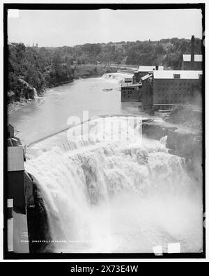 Lower i.e. Upper Falls of Genesee, Rochester, New York, '4023' et '60' sur négatif., Detroit Publishing Co. no. 071061., Gift ; State Historical Society of Colorado ; 1949, Waterfalls. , Installations industrielles. , États-Unis, New York (State), Rochester. , États-Unis, New York (État), Genesee River. Banque D'Images