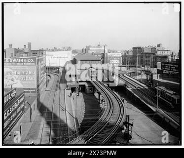 Dudley Street Station, Elevated ry., Boston, Mass., titre de veste., '1701 B' sur négatif., Detroit Publishing Co. no. 033303., Gift ; State Historical Society of Colorado ; 1949, commercial Facilities. , Chemins de fer surélevés. , Gares ferroviaires. , États-Unis, Massachusetts, Boston. Banque D'Images