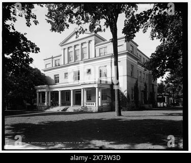 Fraternity House (Beta Theta Pi), U. du Michigan, Ann Arbor, Mich., 'H 271' sur négatif., Detroit Publishing Co. No. 070560., Gift ; State Historical Society of Colorado ; 1949, Université du Michigan. , Universités et collèges. , Fraternités & sororités. , Clubhouses. , États-Unis, Michigan, Ann Arbor. Banque D'Images