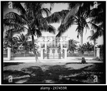 Whitehall, la résidence de Mr. Flagler, Palm Beach, Fla., titre tiré de la veste., 'WHJ 67-02' sur négatif., Detroit Publishing Co. No. 032740., Gift ; State Historical Society of Colorado ; 1949, Flagler, Henry Morrison,,, 1830-1913, maisons et repaires. , Habitations. , Gates. , États-Unis, Floride, Palm Beach. Banque D'Images