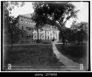 Sever Hall, Harvard College, date basée sur Detroit, catalogue J (1901)., '15' on Negative., Detroit Publishing Co. No. 013050., Gift ; State Historical Society of Colorado ; 1949, Educational Facilities. , Universités et collèges. , États-Unis, Massachusetts, Cambridge. Banque D'Images