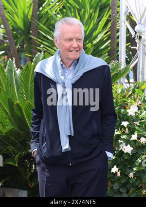 Cannes, France. 17 mai 2024. Jon Voight participe à la conférence photo 'Megalopolis' au 77e Festival de Cannes au Palais des Festivals le 17 mai 2024 à Cannes, France. Photo : DGP/imageSPACE crédit : Imagespace/Alamy Live News Banque D'Images