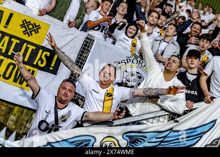 KERKRADE, pays-Bas. 17 mai 2024. Football, stade Rat Verlegh, Keuken Kampioen Divisie, saison 2023/2024, pendant le match Roda JC - NAC (play off), supporters du NAC Breda crédit : Pro Shots/Alamy Live News Banque D'Images