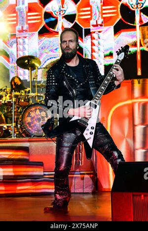 Andy Sneap le guitariste de Judas Priest sur scène à Las Vegas. Banque D'Images