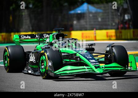 17 mai 2024 ; Autodromo Enzo e Dino Ferrari, Imola, Italie ; FIA Formula 1 Emilia Romagna Grand Prix 2024 ; Journée des essais libres ; Valtteri Bottas de Finlande au volant de Stake F1 Team Kick Sauber Banque D'Images