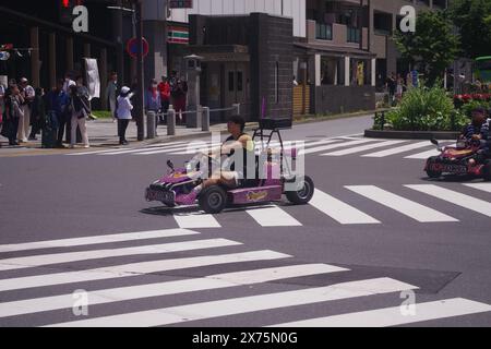 Expérience karting pour les touristes à Tokyo, Japon Banque D'Images