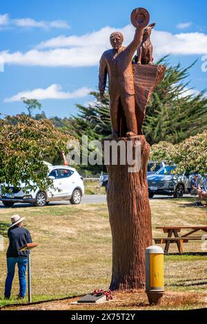 Legerwood Memorial Trees, sculpté en l'honneur des soldats tombés au combat pendant la première Guerre mondiale, Legerwood Eastern Tasmania Banque D'Images