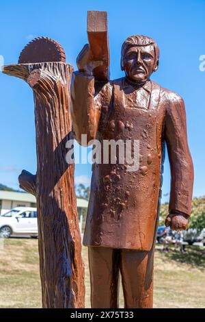 Legerwood Memorial Trees, sculpté en l'honneur des soldats tombés au combat pendant la première Guerre mondiale, Legerwood Eastern Tasmania Banque D'Images