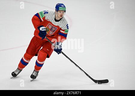 David Kampf, de la République tchèque, lors du Championnat mondial 2024 de l’IIHF, groupe A, match Tchéquie vs Autriche, à Prague, en République tchèque, le 17 mai 2024. Banque D'Images