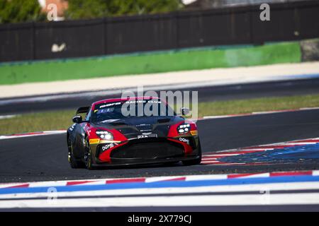 05 DEL SARTe Ruben (gbr), MILLER Josh (gbr), Mirage Racing, Aston Martin Vantage AMR GT4, action lors de la 2ème manche de la série européenne GT4 2024 propulsée par Rafa Racing Club sur le Misano World circuit Marco Simoncelli, du 17 au 19 mai 2024 à Misano Adriatico, Italie crédit: Agence photo indépendante/Alamy Live News Banque D'Images