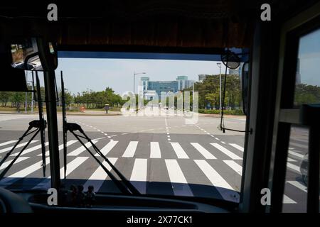 INCHEON, CORÉE DU SUD - 18 MAI 2017 : vue depuis un bus Hyundai. Banque D'Images