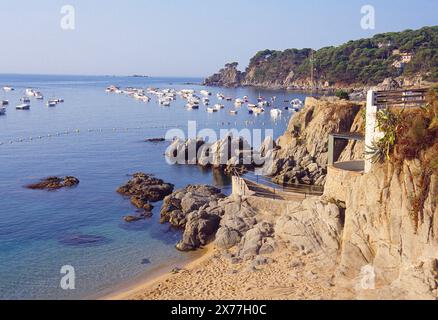 Paysage côtier. Calella de Palafrugell, province de Gérone, Catalogne, Espagne. Banque D'Images