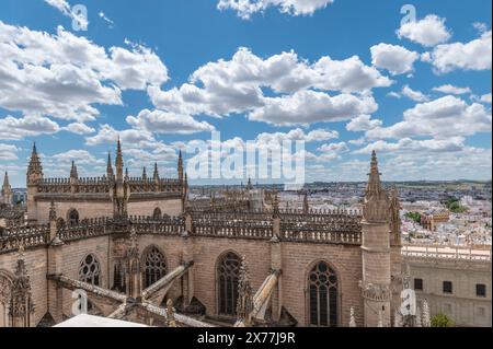 Vue aérienne de Séville, Espagne, depuis le sommet de la tour Giralda vers l'ouest Banque D'Images