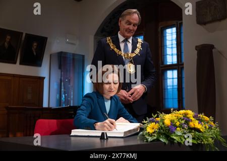 AM Samstag wurde der Robert-Blum-Preis für Demokratie an Maia Sandu, Präsidentin der Republik Moldau, verliehen. Der Preis, der mit 10,000 Euro dotiert ist, wird jährlich von der Stadt Leipzig in Erinnerung an den Revolutionär Robert Blum 1807-1848 vergeben. Blum War politisch und publizistisch von Leipzig aus tätig und trat während der Revolution 1848/49 für demokratische Rechte und gewaltfreie Veränderung der Gesellschaft ein. Preisverleihung Robert Blum Preis *** samedi, le Prix Robert Blum pour la démocratie a été décerné à Maia Sandu, Présidente de la République de Moldavie le prix, qui Banque D'Images