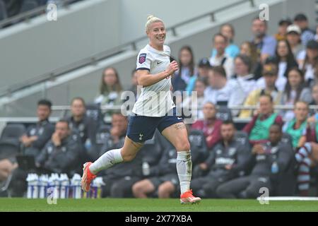 Londres, Royaume-Uni. 18 mai 2024. Bethany England de Tottenham Hotspur lors du match de Super League féminine Spurs vs West Ham au Tottenham Hotspur Stadium de Londres. Crédit : MARTIN DALTON/Alamy Live News Banque D'Images