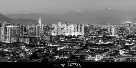 Vue de la ville de Santiago, région métropolitaine de Santiago, Chili, Amérique du Sud. Banque D'Images