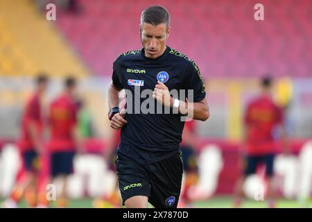 Lecce, Italie. 18 mai 2024. L'arbitre Rapuano lors du match de football Serie A TIM entre l'US Lecce et Atalanta BC au stade via del Mare à Lecce, Italie, samedi 18 mai 2024. (Photo Giovanni Evangelista/LaPresse) crédit : LaPresse/Alamy Live News Banque D'Images