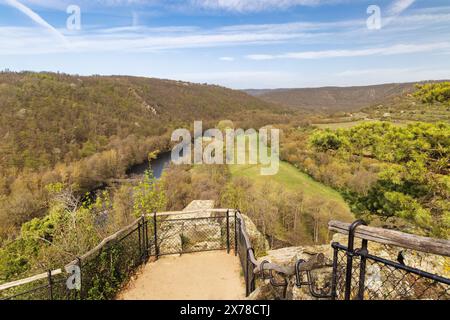 Belvédère de neuf moulins dans le parc national de Podyji, près de la ville de Znojmo dans la région de Moravie du Sud, République tchèque, Europe. Banque D'Images