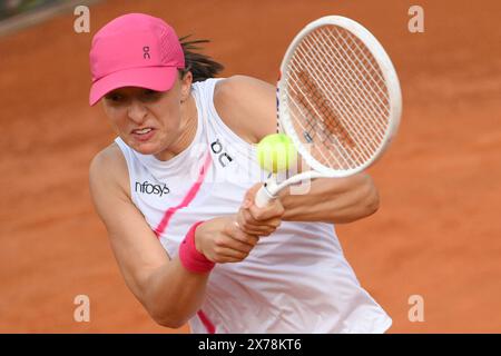 Rome, Italie. 18 mai 2024. IgA Swiatek de Pologne lors du match contre la Biélorussie Aryna Sabalenka lors de la finale de tennis WTA Internazionali BNL d'Italia 2024 au Foro Italico à Rome, Italie, le 18 mai 2024. Crédit : Insidefoto di andrea staccioli/Alamy Live News Banque D'Images