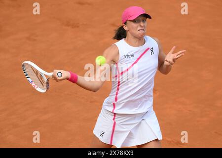 Rome, Italie. 18 mai 2024. IgA Swiatek de Pologne lors du match contre la Biélorussie Aryna Sabalenka lors de la finale de tennis WTA Internazionali BNL d'Italia 2024 au Foro Italico à Rome, Italie, le 18 mai 2024. Crédit : Insidefoto di andrea staccioli/Alamy Live News Banque D'Images