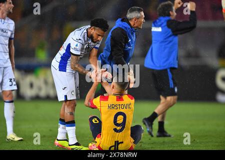 Lecce, Italie. 18 mai 2024. Célébration finale des joueurs d'Atalanta lors du match de football Serie A TIM entre l'US Lecce et Atalanta BC au stade via del Mare à Lecce, Italie, samedi 18 mai 2024. (Photo Giovanni Evangelista/LaPresse) crédit : LaPresse/Alamy Live News Banque D'Images