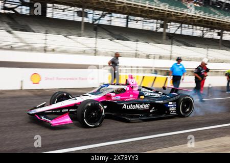 Indianapolis, États-Unis. 18 mai 2024. INDIANAPOLIS, INDIANA - 18 MAI : le pilote Indy Kyle Kirkwood lors des qualifications pour l'Indy 500 2024 à Indianapolis Motor Speedway le 18 mai 2024 à Indianapolis, Indiana. Crédit : Jeremy Hogan/Alamy Live News Banque D'Images