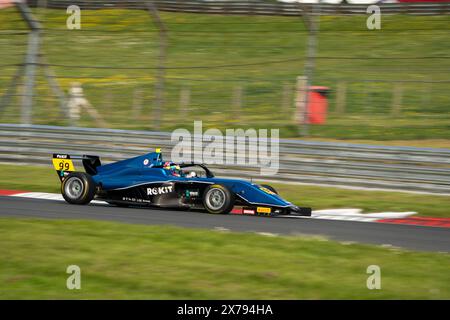 Sevenoaks, Kent - 11 mai 2024 : Yuhao FU 99 Virtuosi Racing Race 1 marques Hatch Indy Banque D'Images