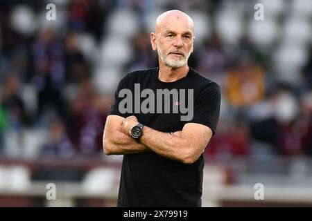 Turin, Italie. 1er janvier 2016. Stefano Pioli, entraîneur de l'AC Milan, lors du match de football Serie A entre Turin et Milan au Stadio Olimpico Grande Torino à Turin, dans le nord-ouest de l'Italie - samedi 18 mai 2024. Sport - Soccer . (Photo Alberto Gandolfo/LaPresse) crédit : LaPresse/Alamy Live News Banque D'Images