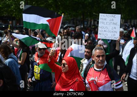 Paris, France. 18 mai 2024. Julien Mattia/le Pictorium - manifestation pro-palestinienne à Paris - 18/05/2024 - France/Ile-de-France (région)/Paris - des milliers de personnes ont défilé en soutien au peuple palestinien et pour commémorer la Journée de la Nakba à Paris le 18 mai 2024. Crédit : LE PICTORIUM/Alamy Live News Banque D'Images