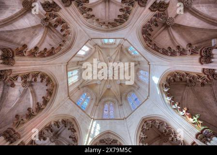 Plafond, la chapelle du fondateur, l'abbaye dominicaine de Santa Maria da Vitoria, site du patrimoine mondial de l'UNESCO, Batalha, Portugal Banque D'Images