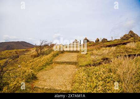 Sanctuaire Mototsumiya à la montagne komagatake dans la ville de Hakone, Kanagawa, Japon. Banque D'Images