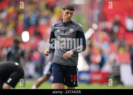 LONDRES, ANGLETERRE - 18 MAI : Eoin Toal de Bolton Wanderers s'échauffe avant le match final de Sky Bet League One Play-Off entre Bolton Wanderers et Oxford United au stade de Wembley le 18 mai 2024 à Londres, en Angleterre. (Photo de Dylan Hepworth/MB Media) Banque D'Images