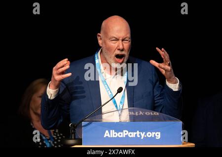 Lochgelly, Écosse 18 mai 2024. Conférence de campagne du printemps de l'Alba Party au Lochgelly Centre à Lochgelly, Fife. Pic ; discours de George Kerevan Banque D'Images