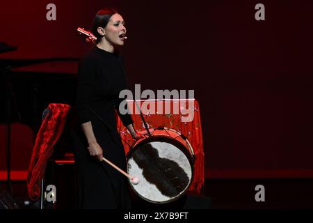 Rome, Italie. 18 mai 2024. Simona Molinari se produit lors du concert El Pelusa y la Negra à Rome, Italie, le 18 mai 2024, à l'Auditorium Parco della Musica. (Photo de Domenico Cippitelli/NurPhoto) crédit : NurPhoto SRL/Alamy Live News Banque D'Images